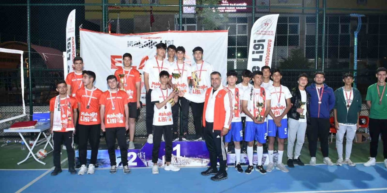Elazığ’da mahalle ligi müsabakaları sona erdi
