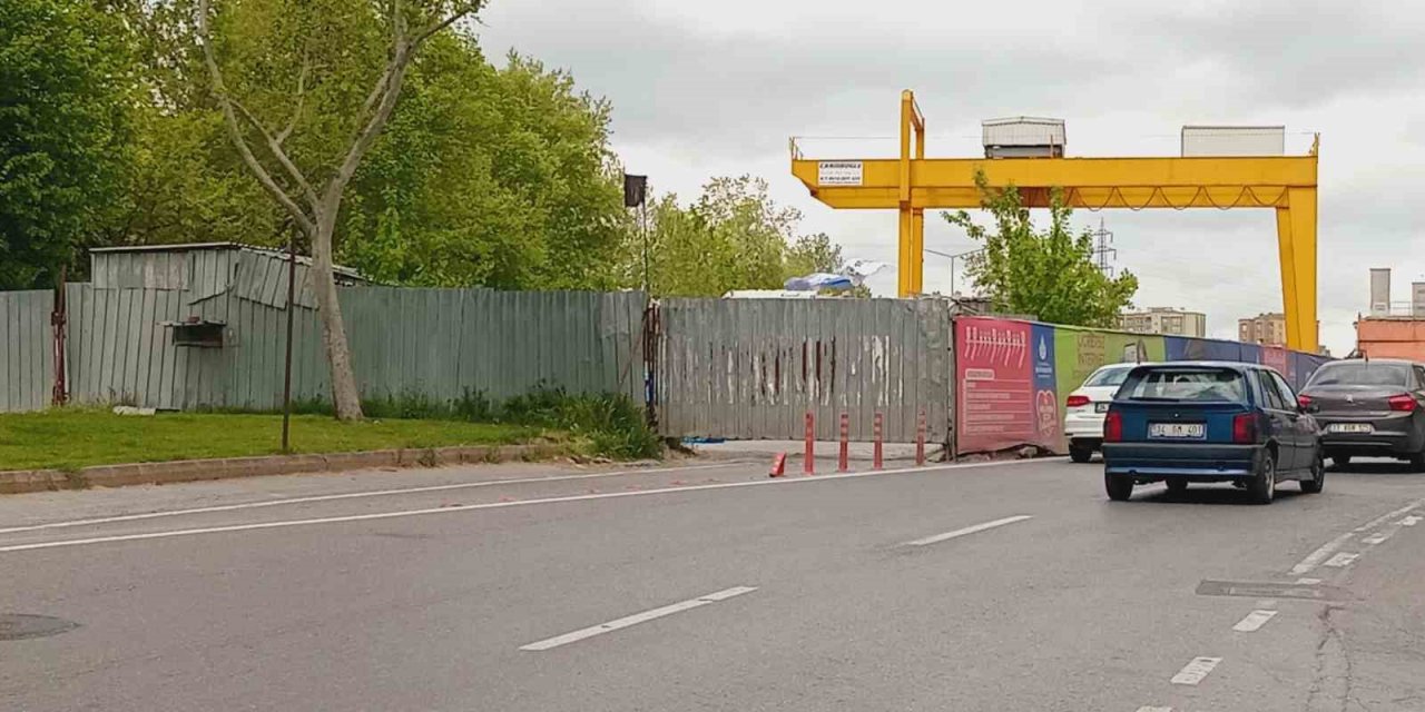 Esnafın "bitmeyen metro" tepkisi