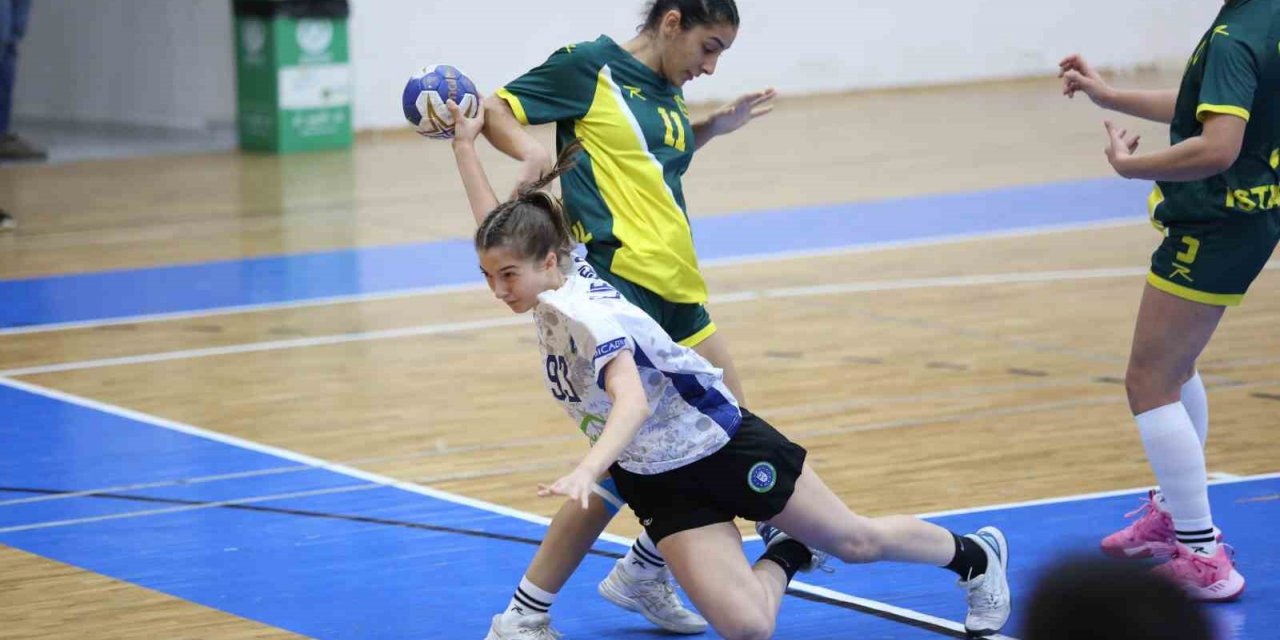 Bursa Büyükşehir Belediyespornormal sezonun son maçında sahasında Eskişehir Hentbol’la karşılaşacak