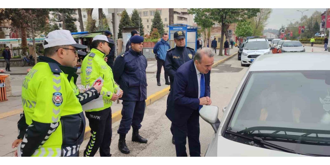 Bozüyük’te sürücülere uygulamalı eğitim ve bilgilendirme yapıldı