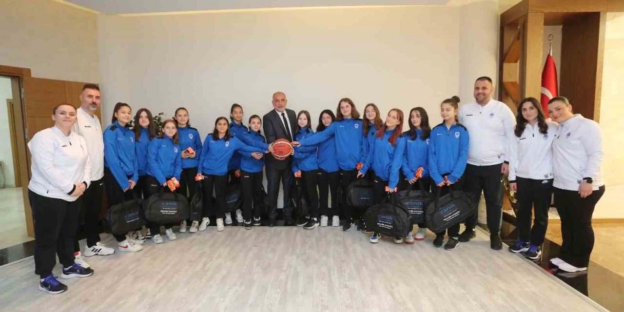 Başkan Sandıkçı: “Sporda marka kimliğimizle farkımızı gösteriyoruz”