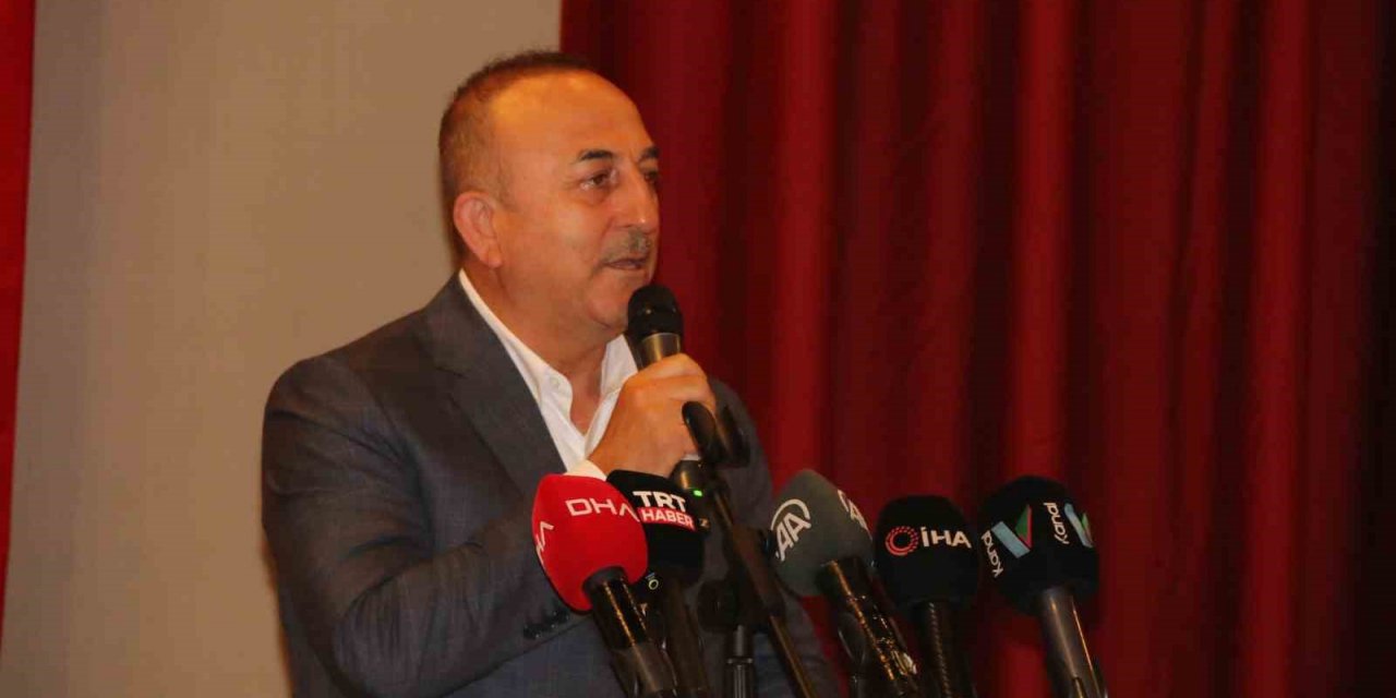 Bakan Çavuşoğlu: “Kim desteklerse desteklesin Suriye’de ve Irak’ta terör koridoru kurulmayacak”