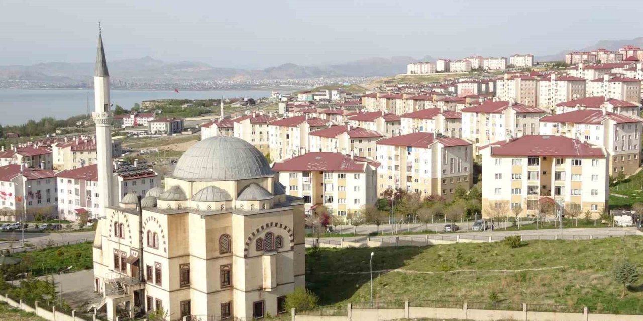 Cumhurbaşkanı Erdoğan talimat verdi, Van bir yılda ihya edildi