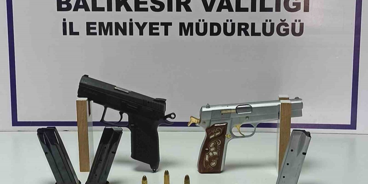 Balıkesir’de polis 40 aranan şahsı yakaladı
