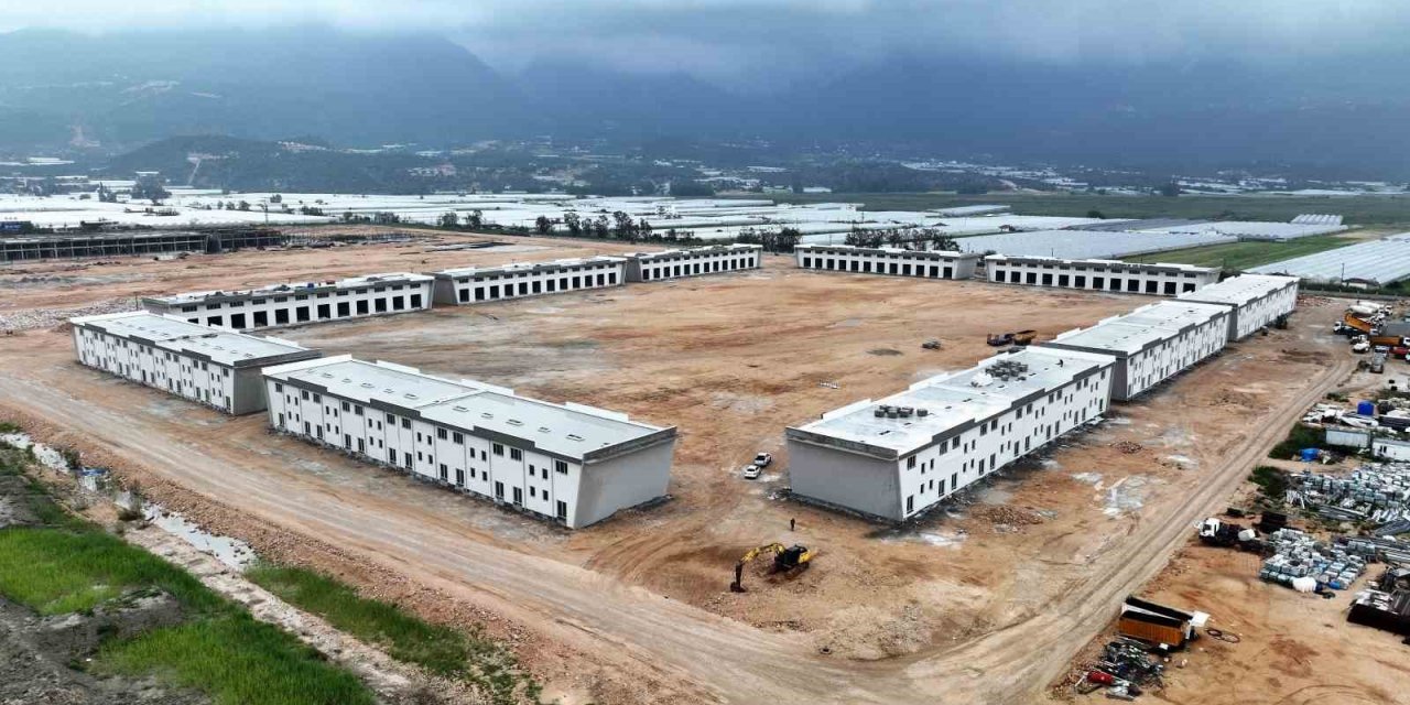 Kınık Toptancı Hali Projesi’nde çalışmalar sürüyor