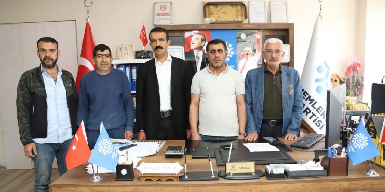 Memleket Partisi Kahta ilçe yönetiminden toplu istifa