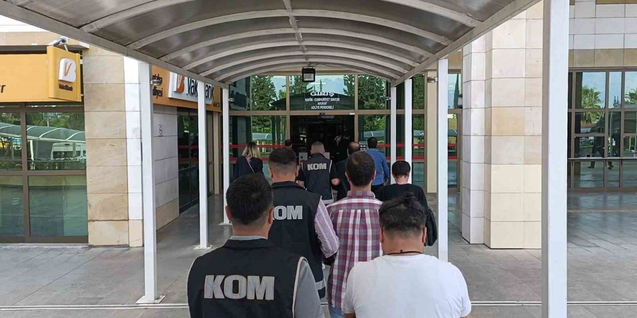 Şehit Aileleri Vakfının adını kullanarak dolandırıcılık yapan şahıslar yakalandı