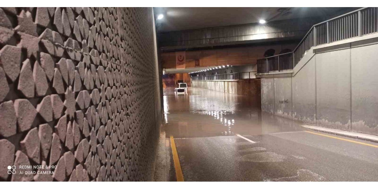 Başkentte sağanak ve dolu etkili oldu