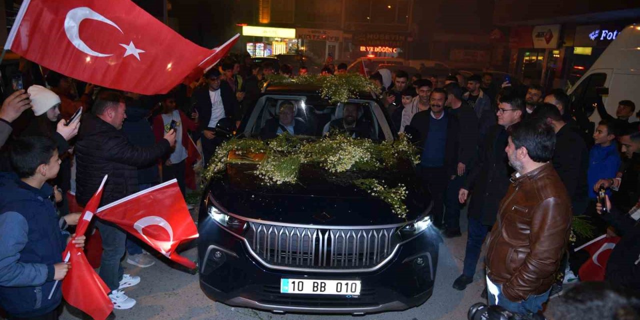 Sındırgı’da binlerce vatandaş Togg için buluştu