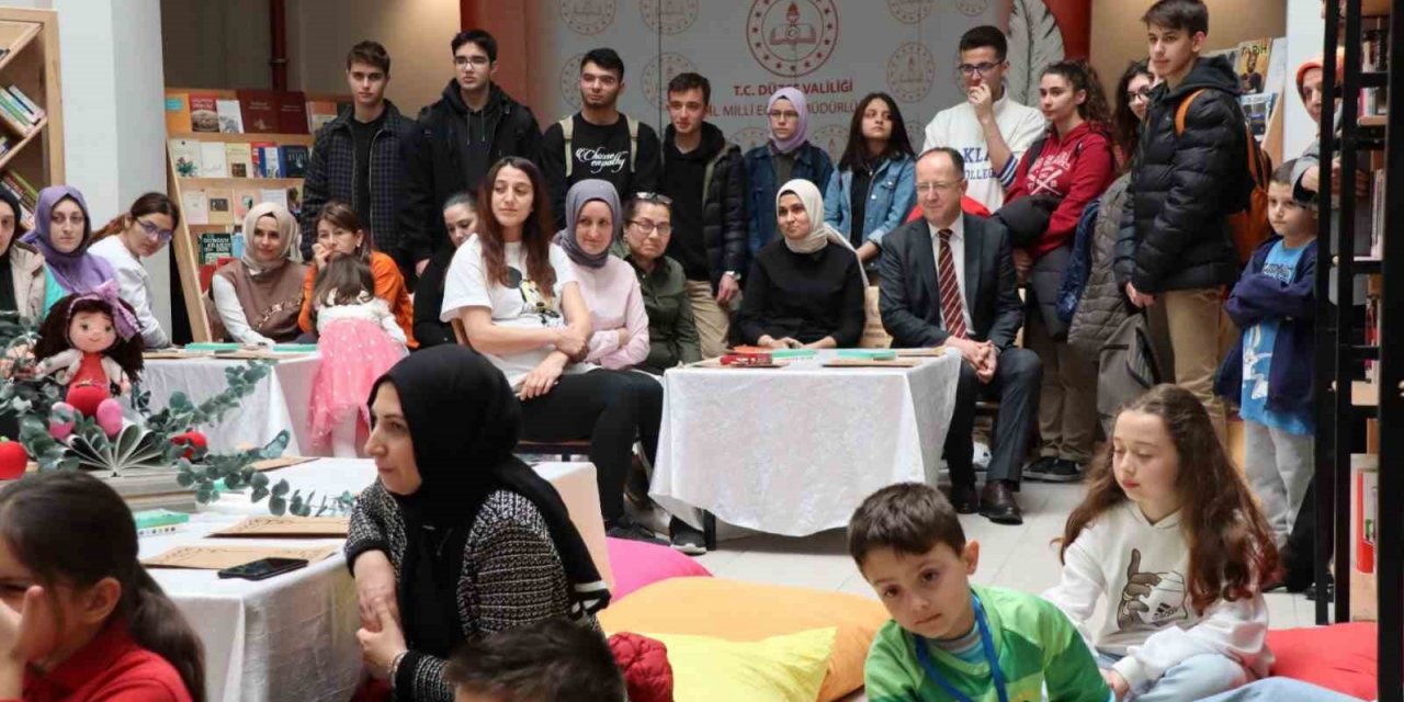 Bu sefer annelere masal anlatıldı