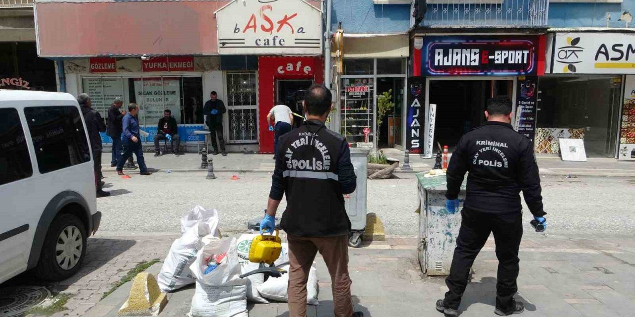 Kafe sahibi, iş yerinde öldürüldü