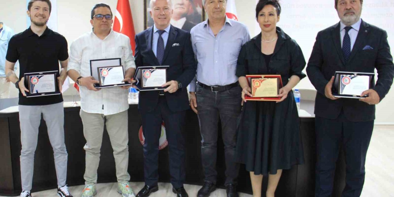 Bilimsel Eczacılığın 184. yılında vefakar ve cefakar eczacılara ödül