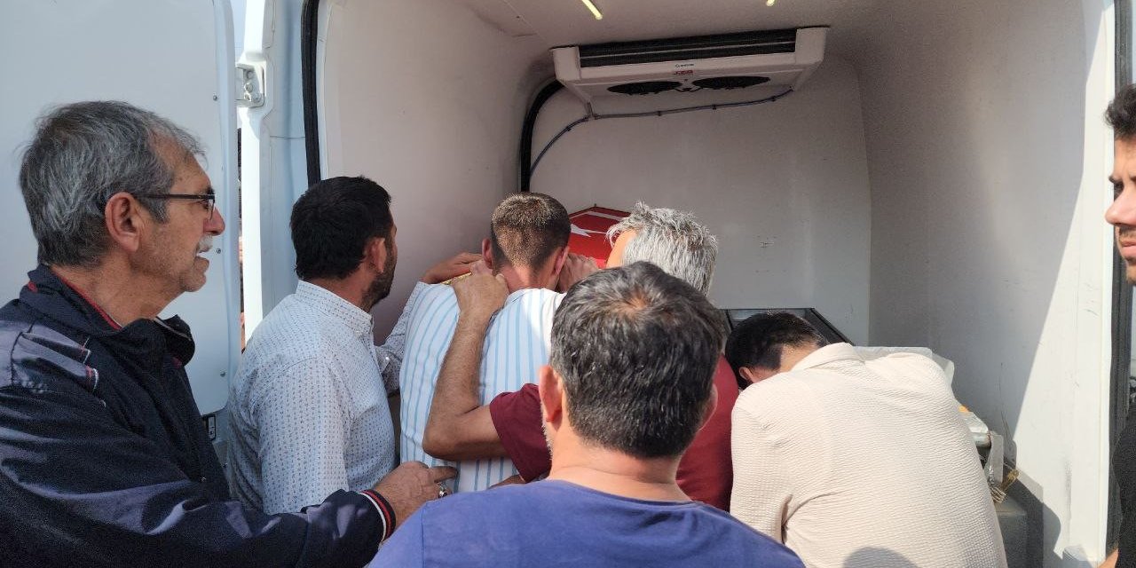 Hatay şehidini uğurladı