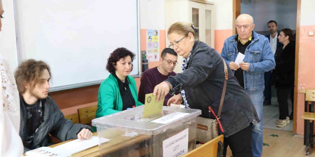 Samsun’da oy kullanma işlemi başladı
