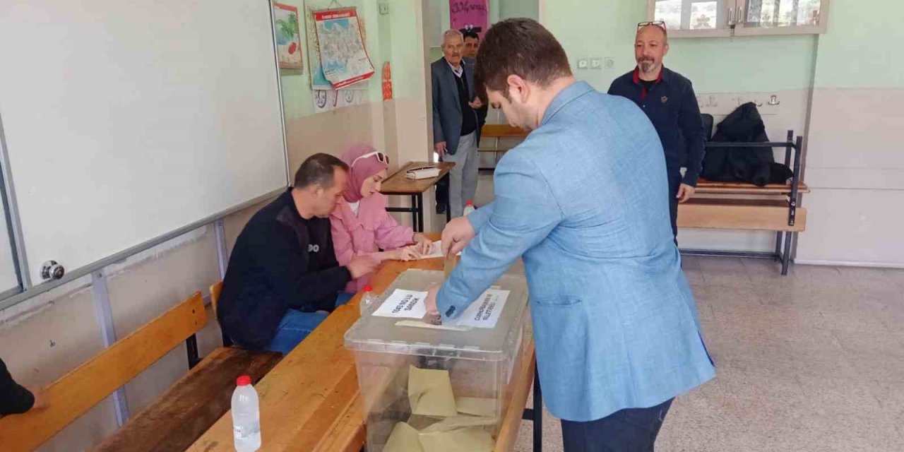 Manisalılar sandık başında