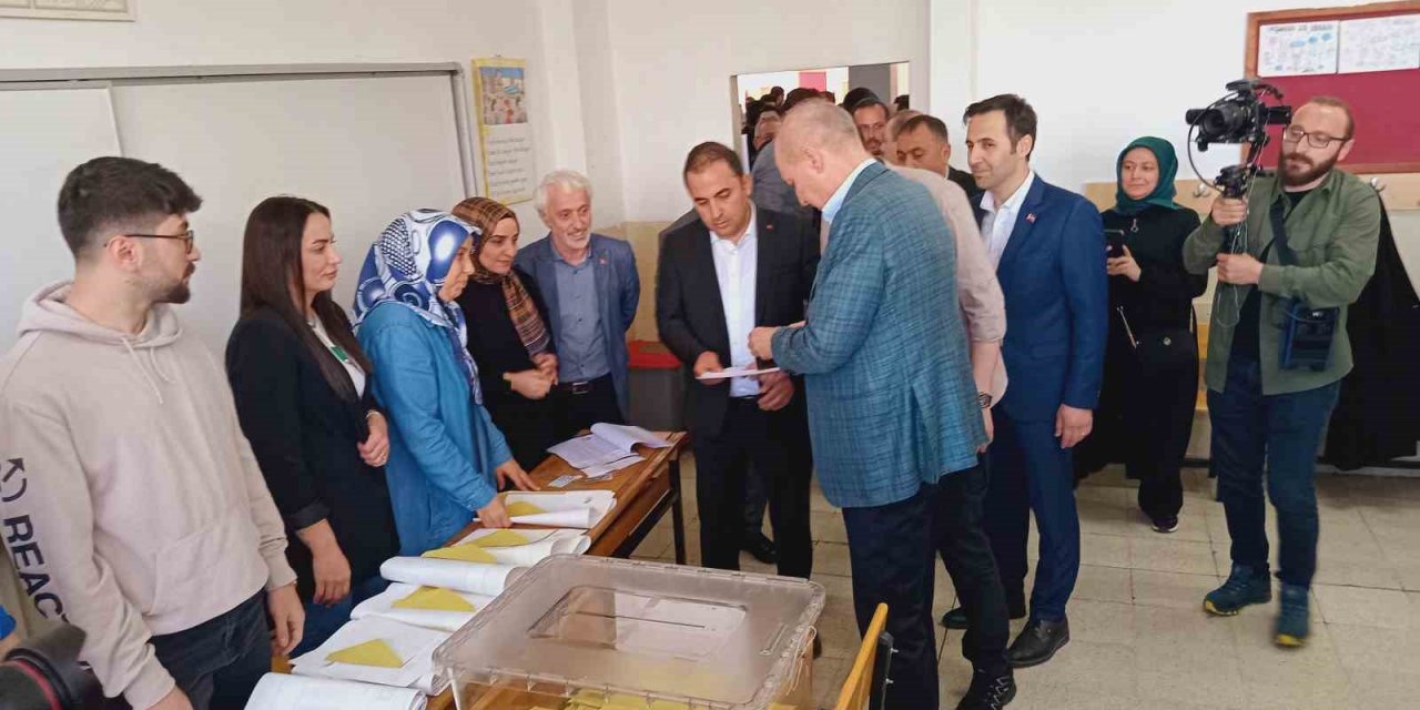 AK Parti Genel Başkanvekili Kurtulmuş: "Büyük ve güçlü adımlarla ilerleyeceğimiz bir seçim olacak"
