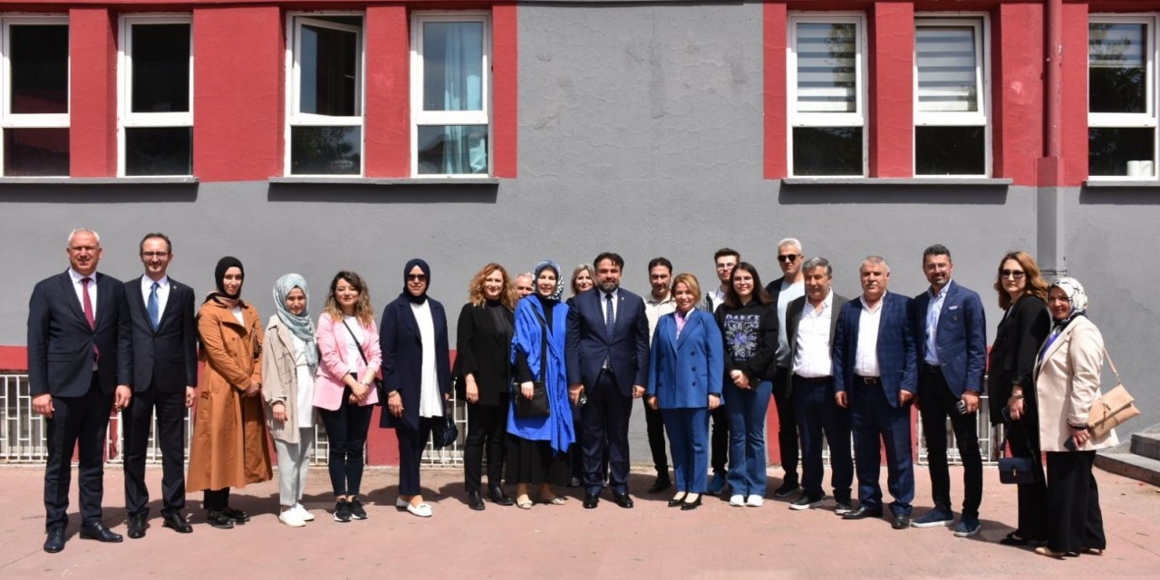AK Parti Balıkesir İl Başkanı Ekrem Başaran oyunu kullandı