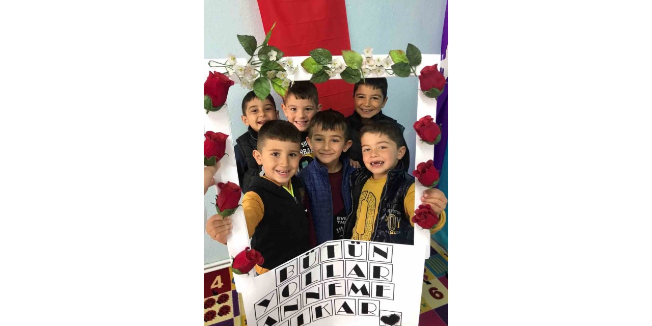 Miniklerden Anneler Günü etkinliği