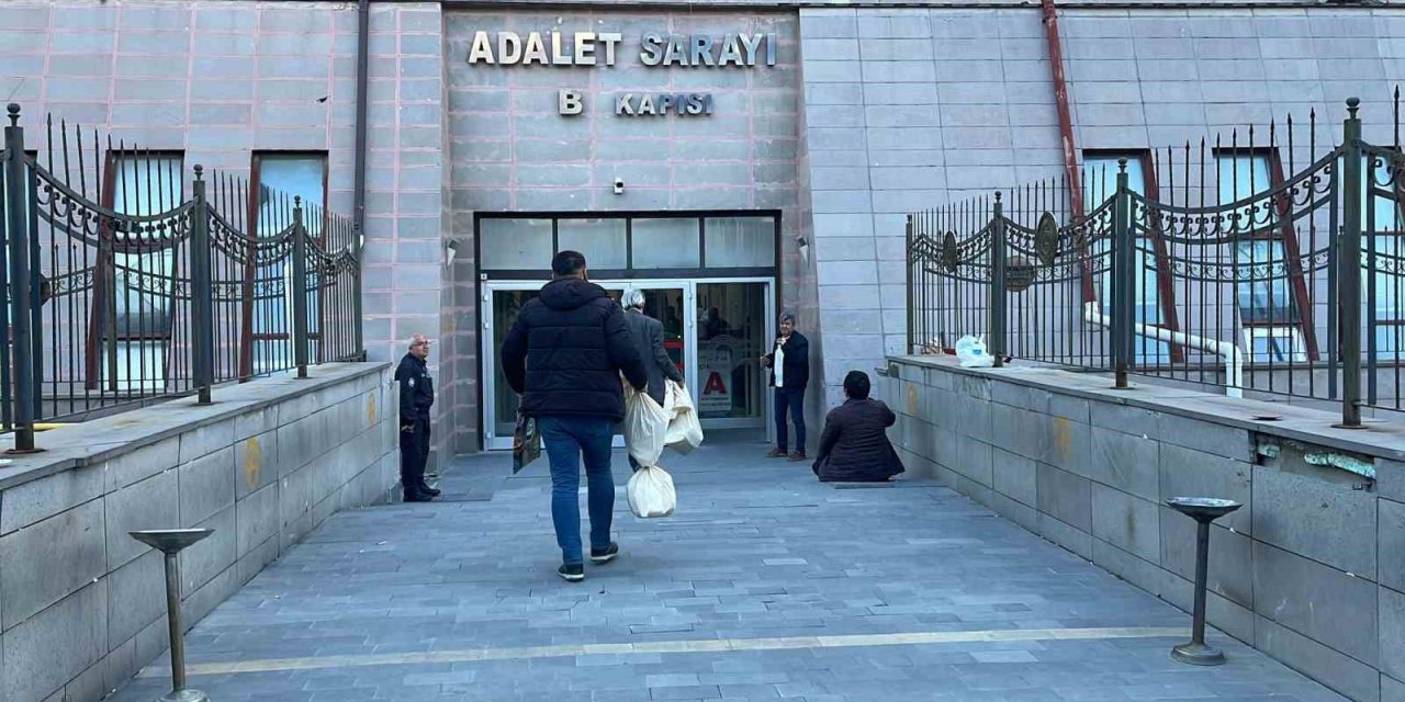 Eskişehir'de sandık sonuçları İl Seçim Kurulu’na gelmeye başladı