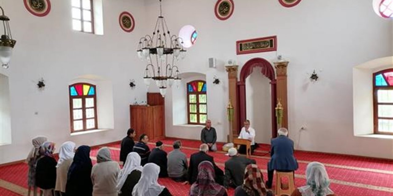 Hacı adaylarına uygulamalı seminer verildi