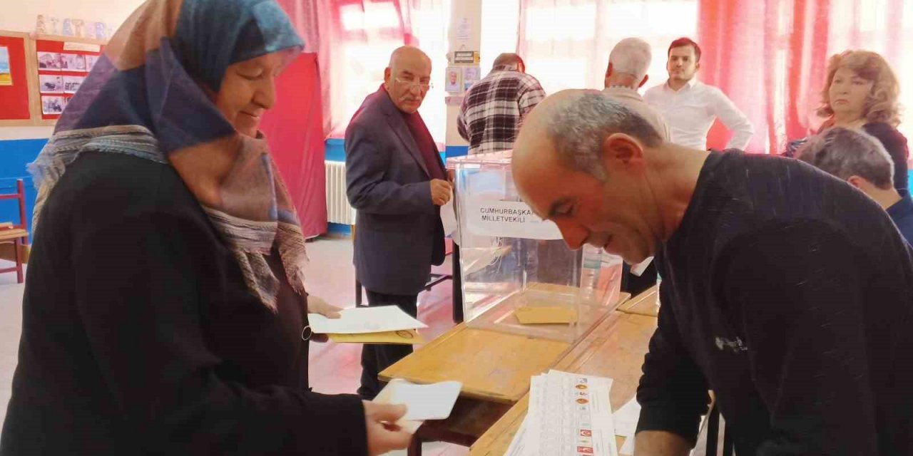 Kırşehir’de 152 bin 511 oy kullanıldı, 3 bin 923’ü geçersiz sayıldı