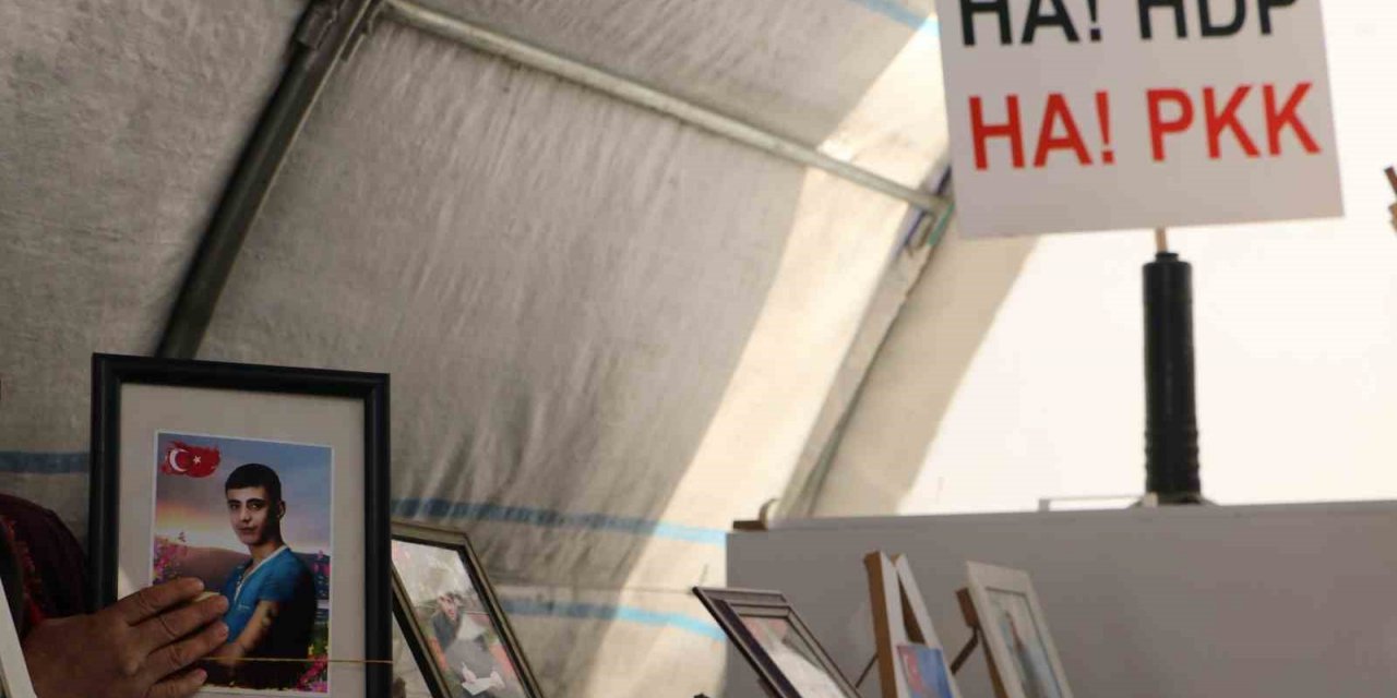 HDP önündeki aileler: “Her teslim olan evlat bize umut oluyor”