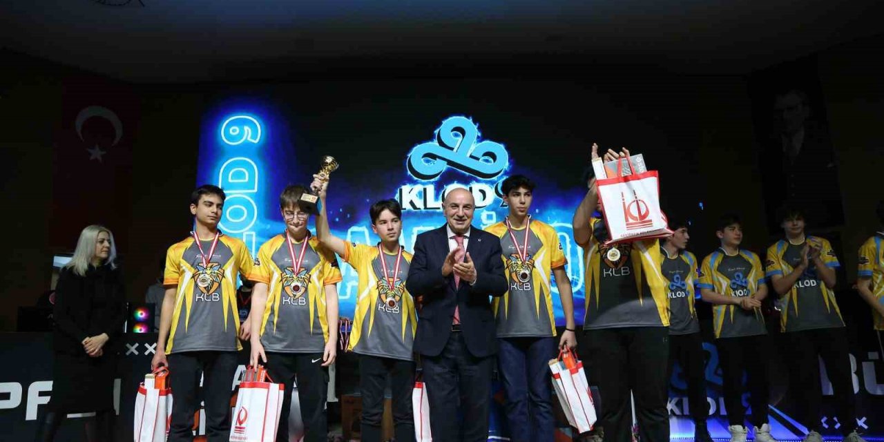 Keçiören’de robot yarışması