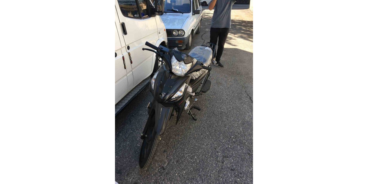 Park halindeki motosiklet çalındı