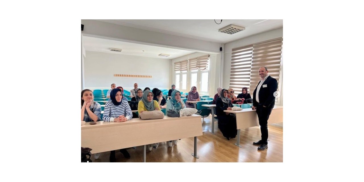 Özel bireylerin ebeveynlerine eğitim