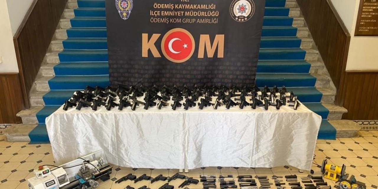 Polisin yakaladığı silah taciri çıkarıldığı mahkemece serbest bırakıldı