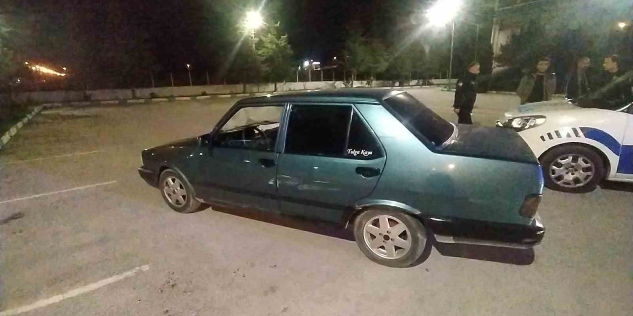 Polis otosuna çarpıp kaçan sürücü yakalandı