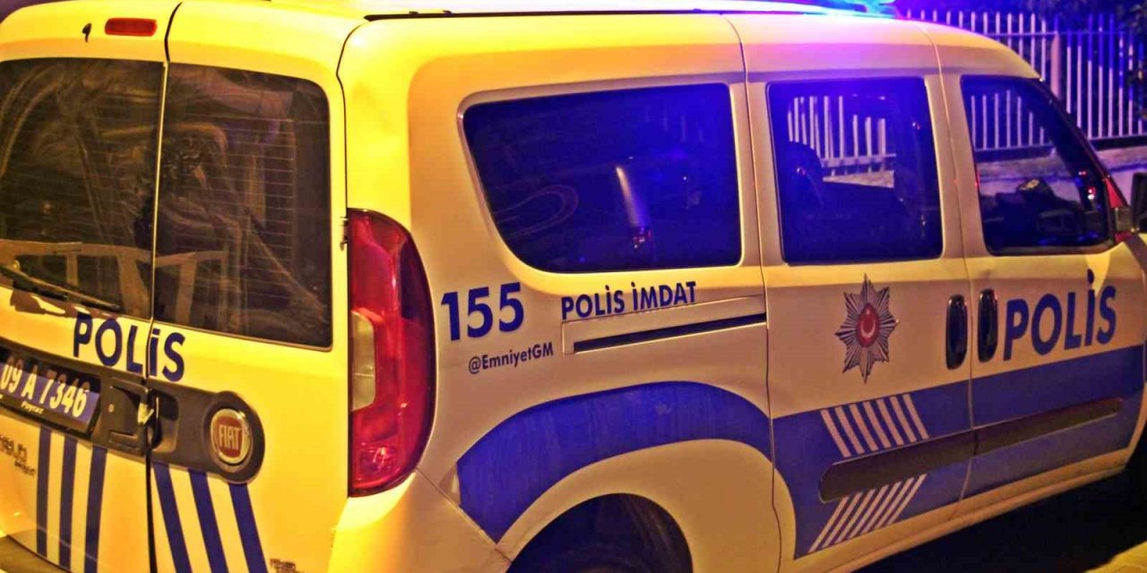 Otel odasında ölü bulundu