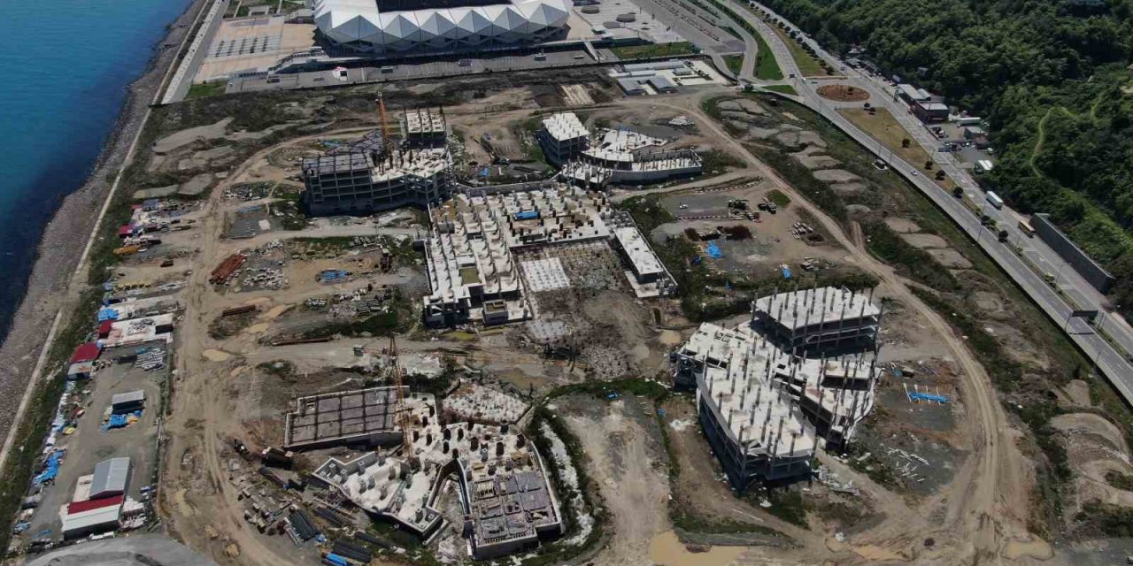 Trabzon Şehir Hastanesi’nde inşaat çalışmaları hızlandı