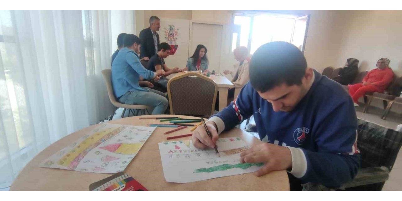 Engelsiz Yaşam Merkezi engellilere umut oldu