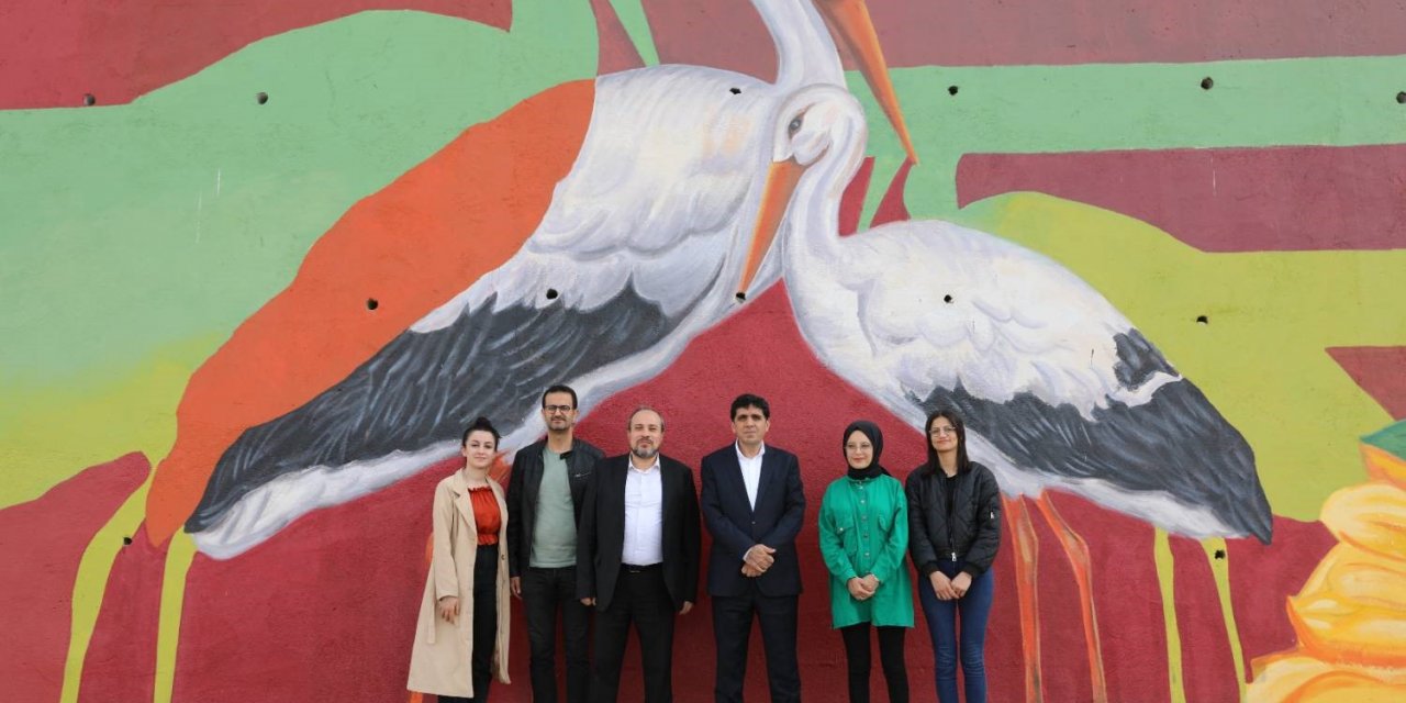 Iğdır Üniversitesinde bulunan 400 metrekarelik duvar, sanatla buluştu