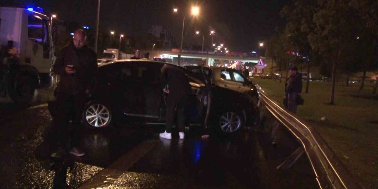 Maltepe’de 12 aracın karıştığı zincirleme kaza: 3 yaralı