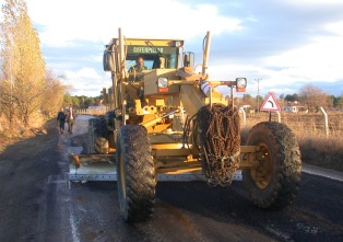 Sarayönü'nde yol yapım çalışmaları