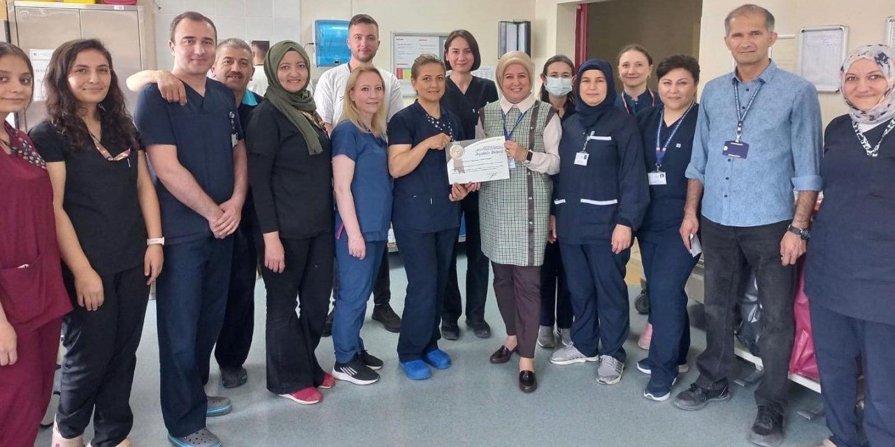 Evliya Çelebi Eğitim ve Araştırma Hastanesi Koroner Yoğun Bakım Ünitesi çalışanlarına Teşekkür Belgesi