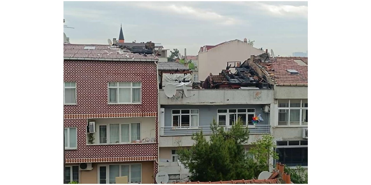 Eyüpsultan’da 2 katlı binanın çatısı alev alev yandı