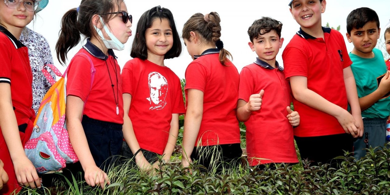 Öğrenciler Kent Bostanları’nda tarımla tanıştı