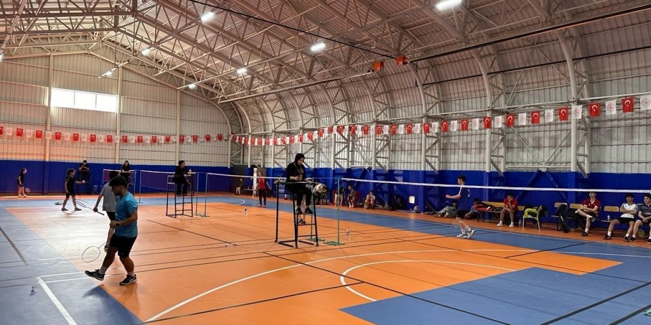 Kayseri’de Badminton İl Birinciliği düzenlendi