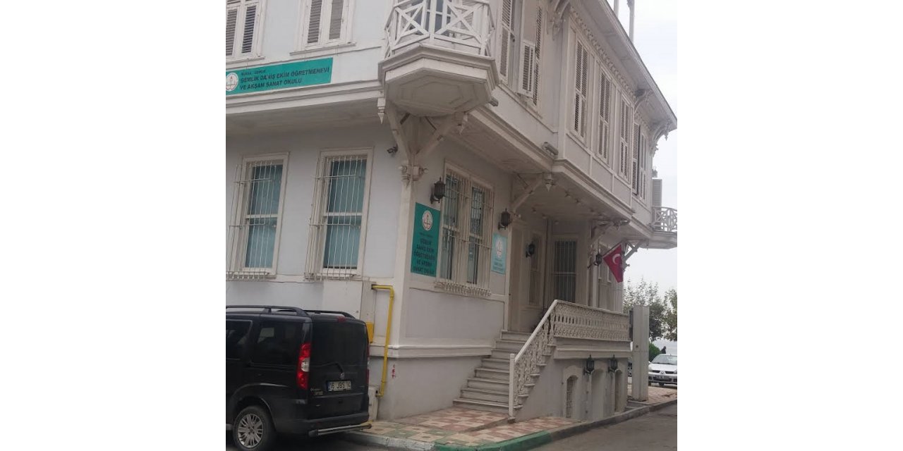 Öğretmenevinde depremzedelere hakaret iddiası