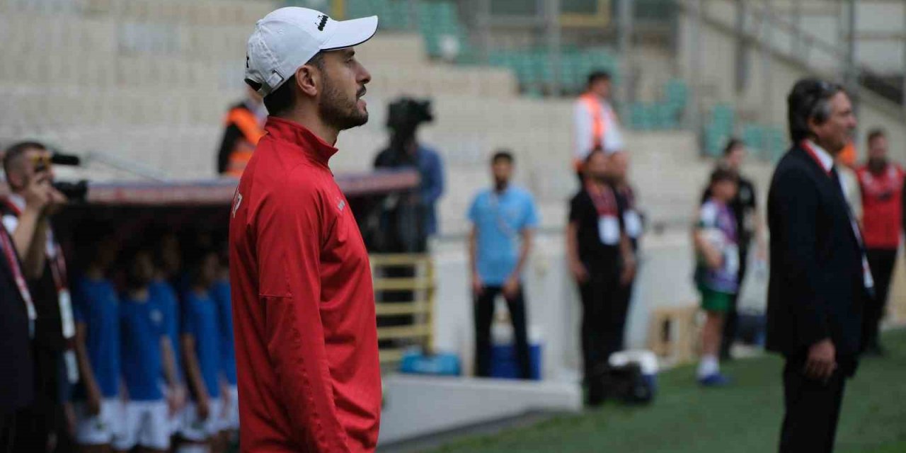 Özer Hurmacı: “Pes etmek yok”