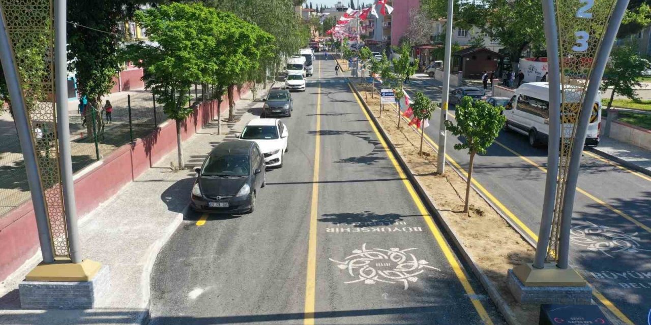 Aydın Büyükşehir Belediyesi Aydın’ın yollarını yenilemeye devam ediyor