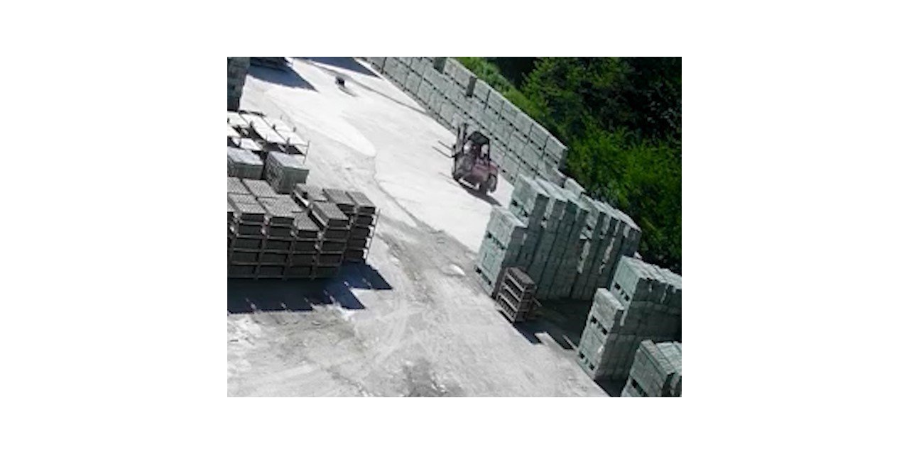 Forkliftin altında kalan genç hayatını kaybetti