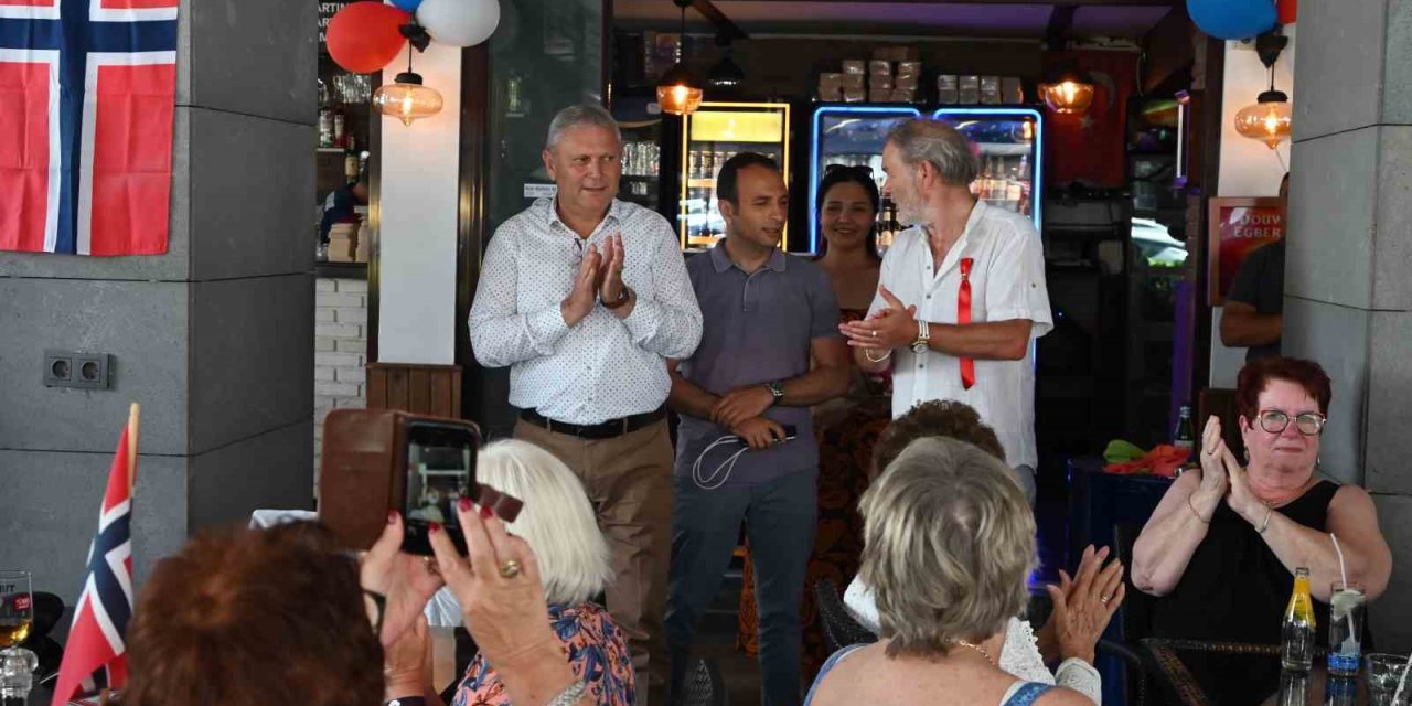 Kemer’de Norveç milli bayramı kutlandı