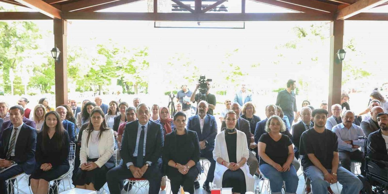 DEÜ Rektörü Hotar: “Engelleri aşmak için toplumsal bilinç gerekli”