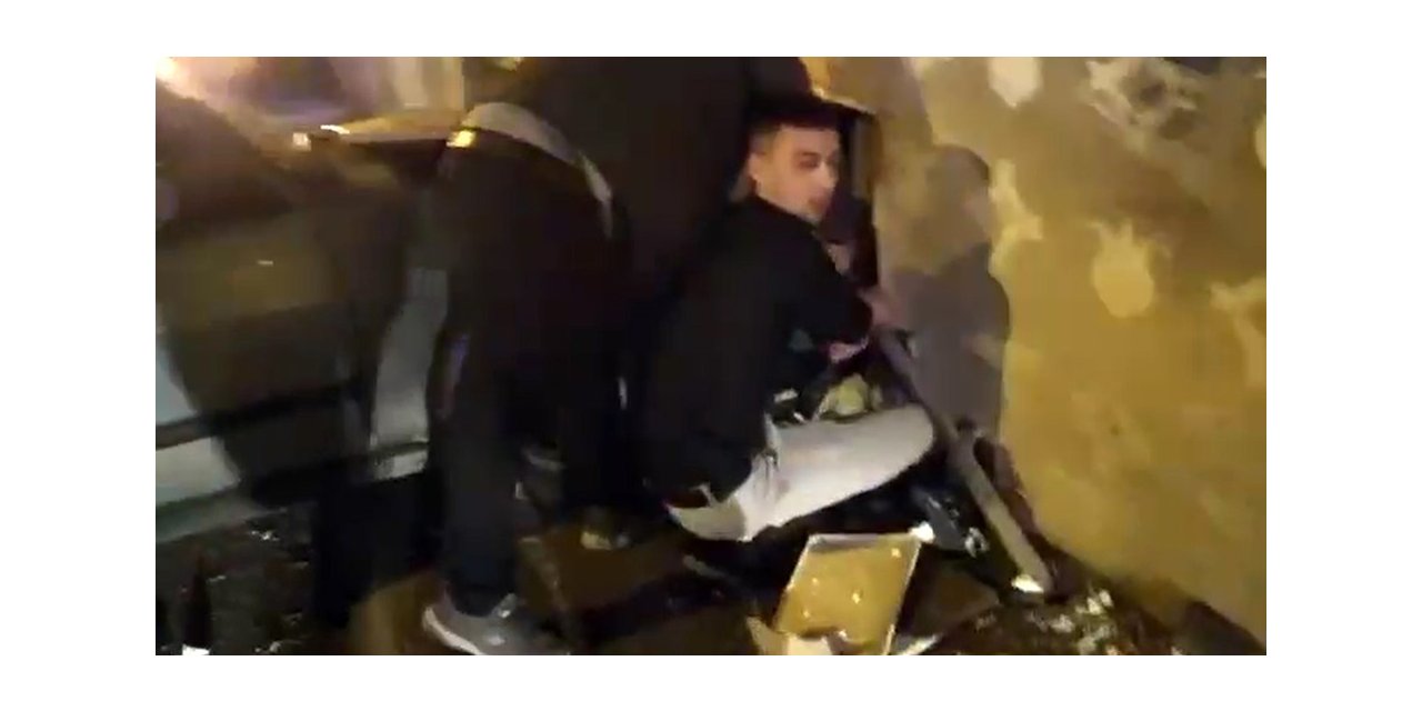 Kaza sonrası başlayan doğalgaz sızıntısını vatandaştan bezli çözüm