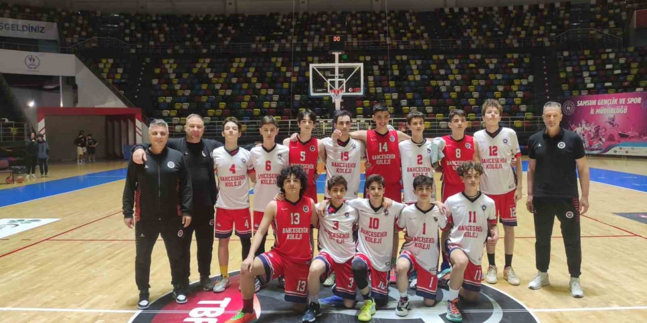 Son saniyelerde maç kazandıran 3’lük