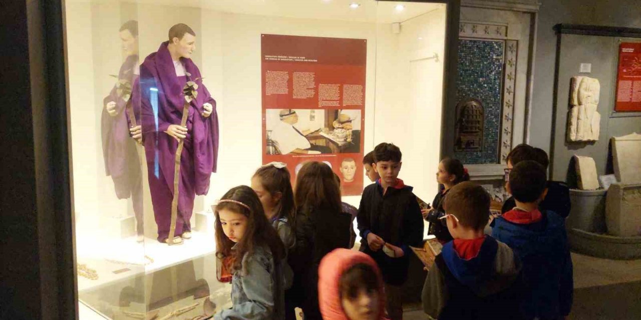 Tekirdağ’daki öğrenciler müzeleri gezdi